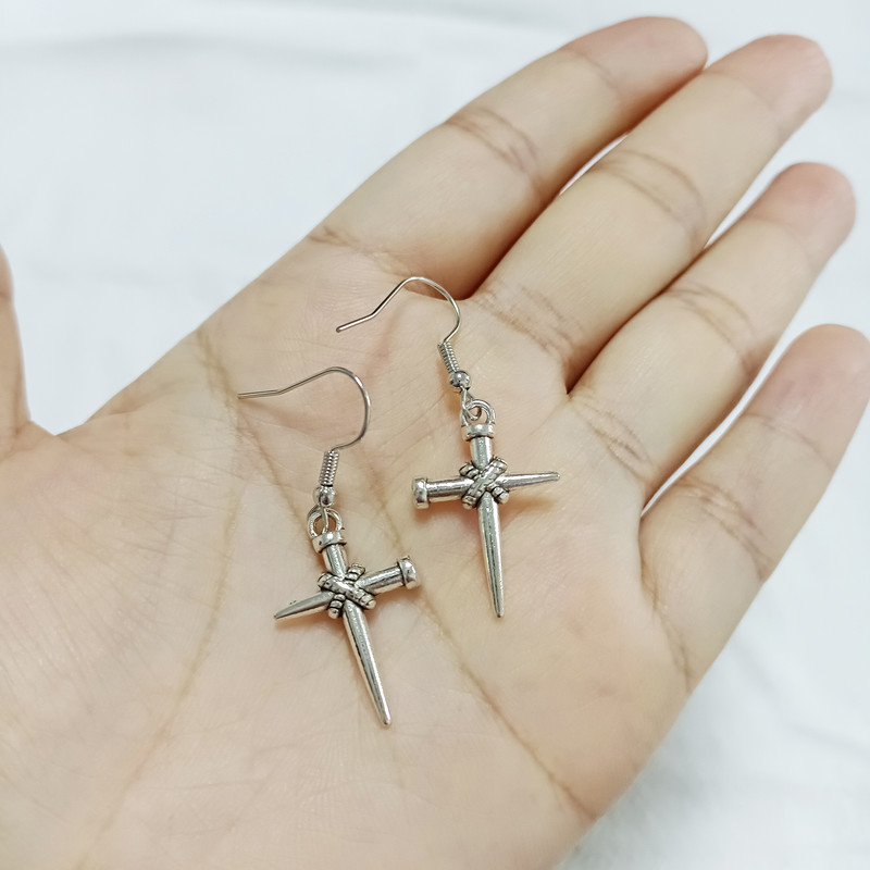 VIVILADY Punk Diablo Gothic nerūdijančio plieno kryžius žuvų kaulai, modeliavimas, ašmenys nukritę auskarai, moteriški auskarų vėrimas papuošalai, didmeninė prekyba