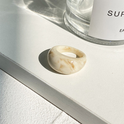 Novo modno šareno prozirno prstenje Nepravilan mramorni uzorak Geometrijska smola Akrilno prstenje Set za žene Nakit Darovi za putovanja