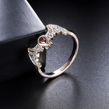 Дамски нов сладък елегантен персонализиран дизайн с инкрустиран червен циркон Мини пръстен с прилеп Пънк готически парти бижута Подарък за рожден ден