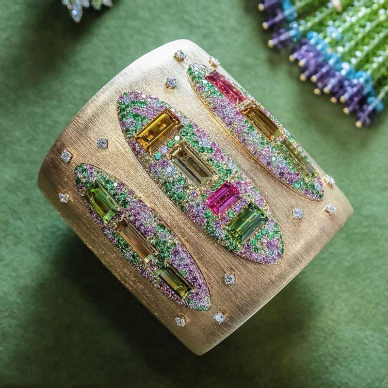 GODKI didelės mados prabangios drąsios apyrankės rankogaliai moterims vestuvių vakarėliui, kelių kubinių cirkonio kristalų kristalo CZ Dubajaus aukso spalvos apyrankė 2020 m.