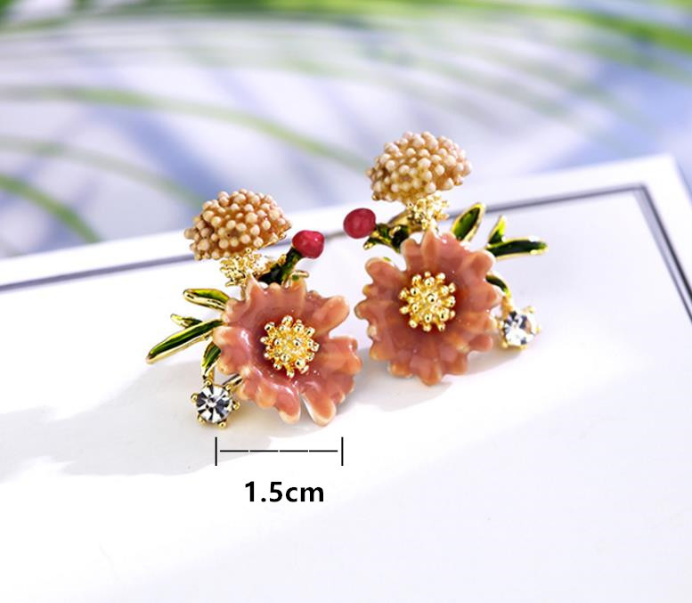 Dominuoja nauji paprasti žiedlapiai auskarai sutraukti Madingi metaliniai gėlės Moteriško temperamento auskarai