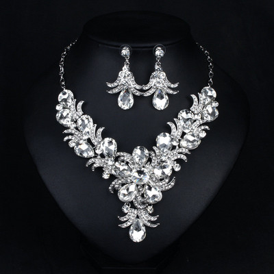 Unikalus moteriškas krištolo Higanbanos gėlių kaklo kaklo auskarų rinkinys Prabangus Kalnų krištolo papuošalų rinkinys Moteriški žavūs vakarėlio aksesuarai