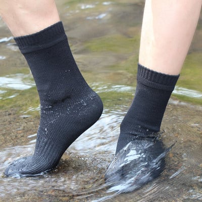 Sokid veekindlad hingavad õues veekindlad matkad kahlamine telkimine talvel suusatamine sokid ratsutamine lumi soojad veekindlad sokid