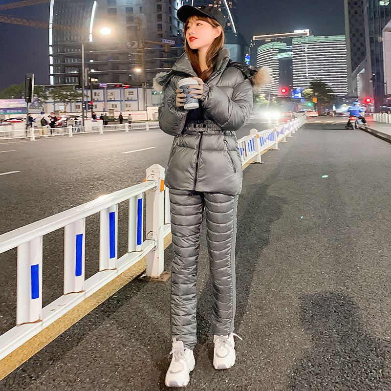 Žieminiai kombinezonai su gobtuvu Parka Elegant medvilniniai paminkštinti šilti varčios slidinėjimo kostiumai su tiesiu užtrauktuku, vientisi moteriški sportiniai kostiumai