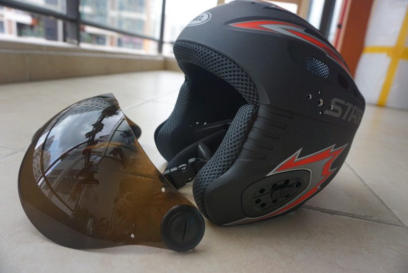 Naujas Aukščiausios kokybės slidinėjimo šalmas tarptautinis autentifikavimas Snowboard Protection Snowboarding Slidinėjimo šalmas Su objektyvu