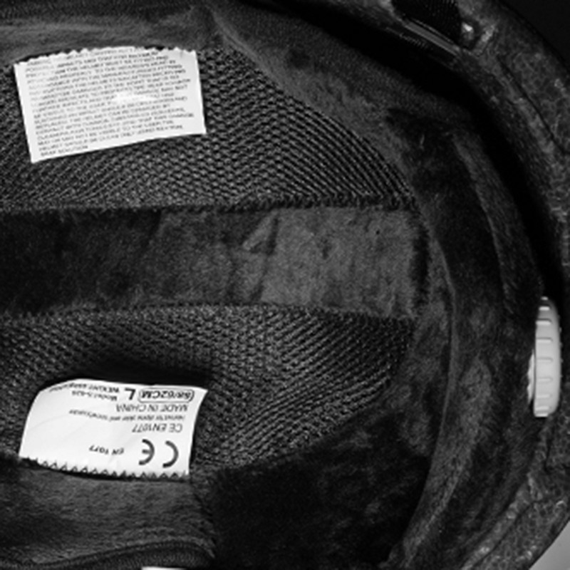 Kerékpározás Sí Snow Snowboard Beépített könnyű sisak férfiaknak Női Gyerek Kerékpáros felszerelés