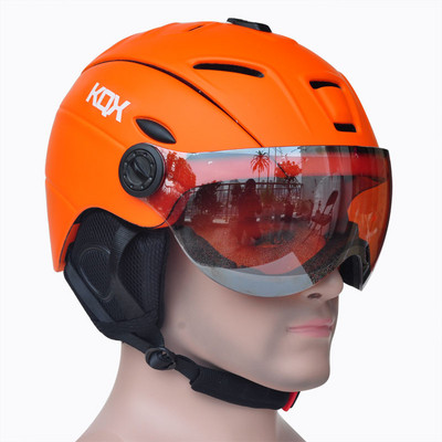 Félig fedett CE tanúsítvánnyal rendelkező sísisak, beépített kültéri sportszemüvegek sísisakok snowboard sisak
