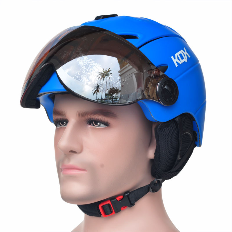 Félig fedett CE tanúsítvánnyal rendelkező sísisak, beépített kültéri sportszemüvegek sísisakok snowboard sisak