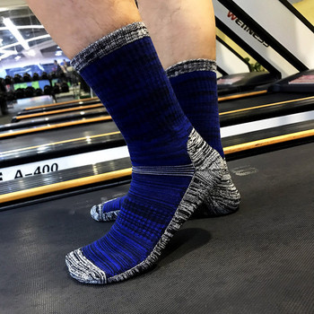 Нови мъжки спортни чорапи Атлетични дебели хавлиени долнища Crew Sock Открит фитнес бягане Ски зимни памучни чорапи със средна тръба