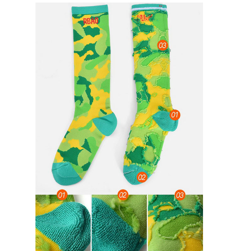 2 pár Gyerek Téli Hosszú Meleg Zokni Fiúk Lányok Camo Print Thermal zokni síeléshez Görkorcsolyához Snowboard Snow Sport Zokni