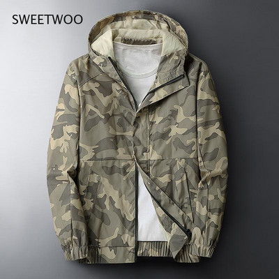 Camouflage Hooded Jacket Men`s 2021 Spring Korean Outdoors Casual Streetwear Male Breathable Military Camouflage Windbreakers