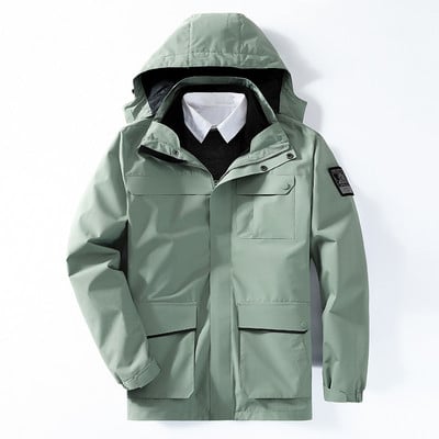 Vyrų ir moterų padėtis To paties stiliaus striukės, pūkiniai alpinizmo kostiumai ir pūkiniai stori slidinėjimo kostiumai