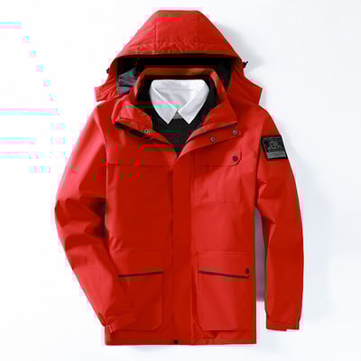 Vyrų ir moterų padėtis To paties stiliaus striukės, pūkiniai alpinizmo kostiumai ir pūkiniai stori slidinėjimo kostiumai