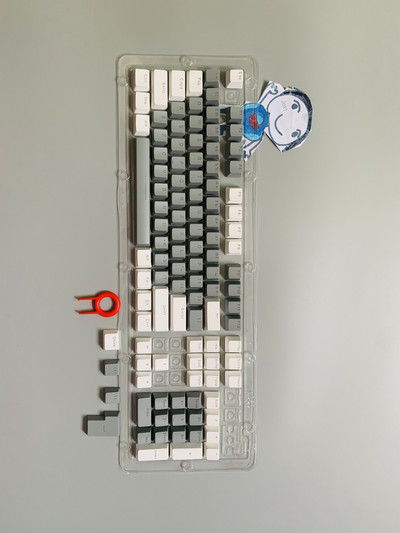 Nová sada 104 klávesov pre mechanickú klávesnicu, podsvietené dvojfarebné ABS fialovo-biele klávesy pre 61/87/104 klávesov Cherry MX