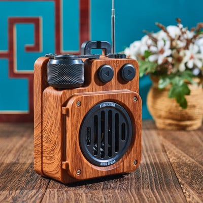 Американски ретро безжичен bluetooth високоговорител преносим субуфер мини FM радио външен малък стоманен пистолет creative caixa de som