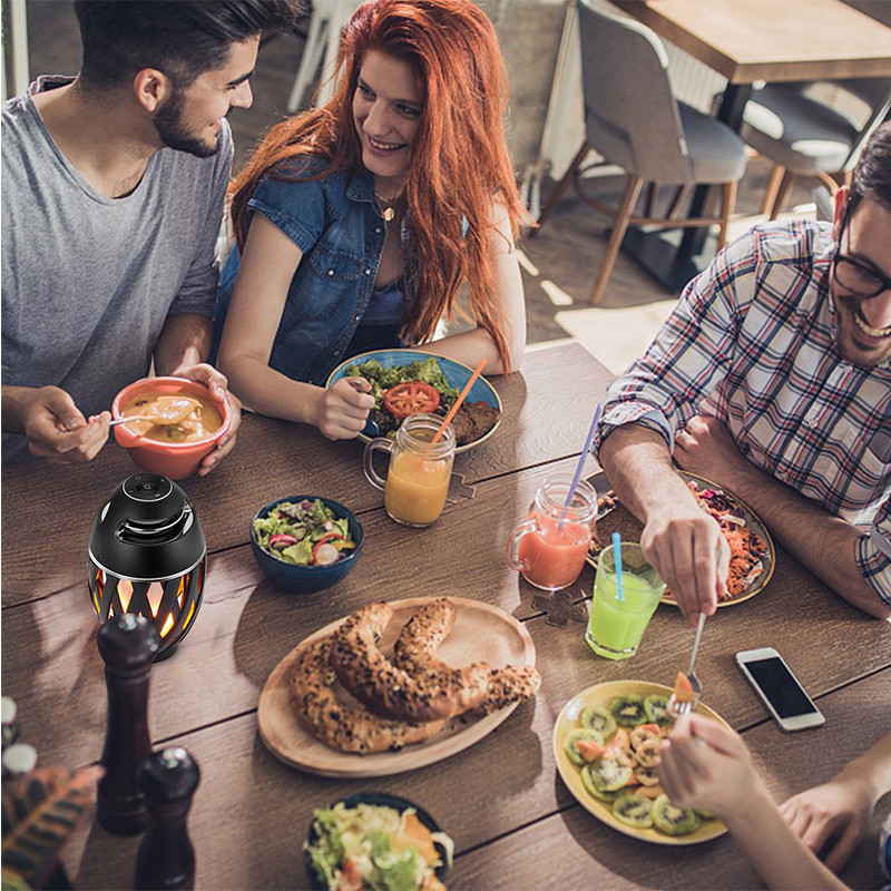 Bezdrôtový reproduktor, LED plameň, prenosný reproduktor, Bluetooth hudobný prehrávač, LED plameň, pochodeň, blikajúce svetlo, soundbar, Vitog