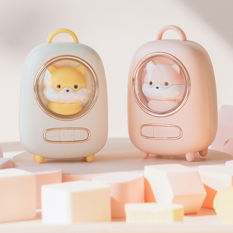 Mini slatki kućni ljubimac Bežični Bluetooth zvučnik s noćnim svjetlom Vanjski subwoofer zvučnici Blagdanski poklon za Android iOS telefon Prijenosno računalo
