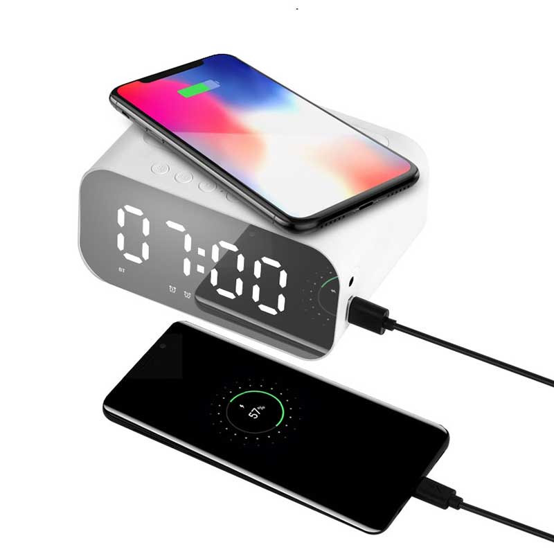 BT510 vezeték nélküli Bluetooth hangszóró töltés 5 W LED órával, ébresztő funkcióval FM rádió hangszóró