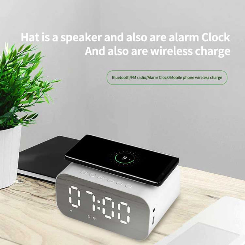 BT510 vezeték nélküli Bluetooth hangszóró töltés 5 W LED órával, ébresztő funkcióval FM rádió hangszóró