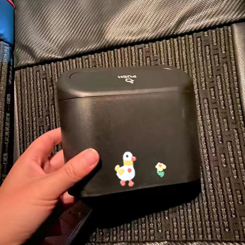 Prijenosna viseća mini kanta za smeće iz crtanih filmova, kanta za smeće s poklopcem za automobil, ured, kućnu kutiju za pohranu automobila, pribor