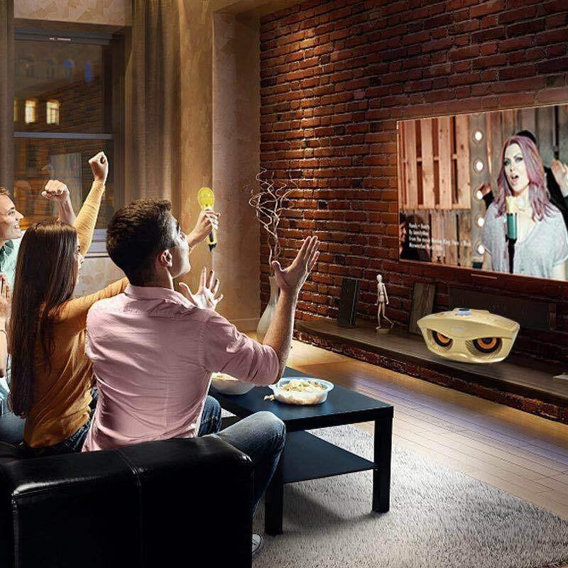 SD306 Duálny bezdrôtový mikrofón Bluetooth kompatibilný reproduktor Mobilný bezdrôtový karaoke reproduktor Bezdrôtová stereo sada reproduktorov horúci výpredaj