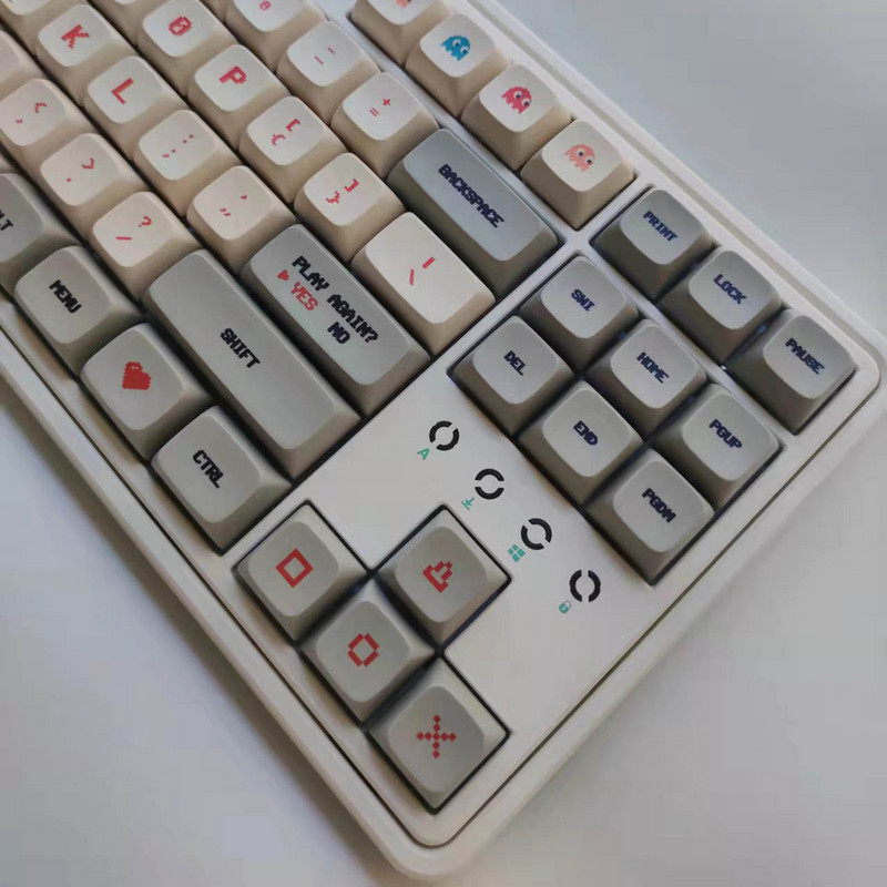 130 billentyűs XDA billentyűsapkák mechanikus játékbillentyűzethez, retro gameboy stílusú PBT billentyűsapkához, festékszublimációs rajzfilmes billentyűsapkákhoz egyedi GK61