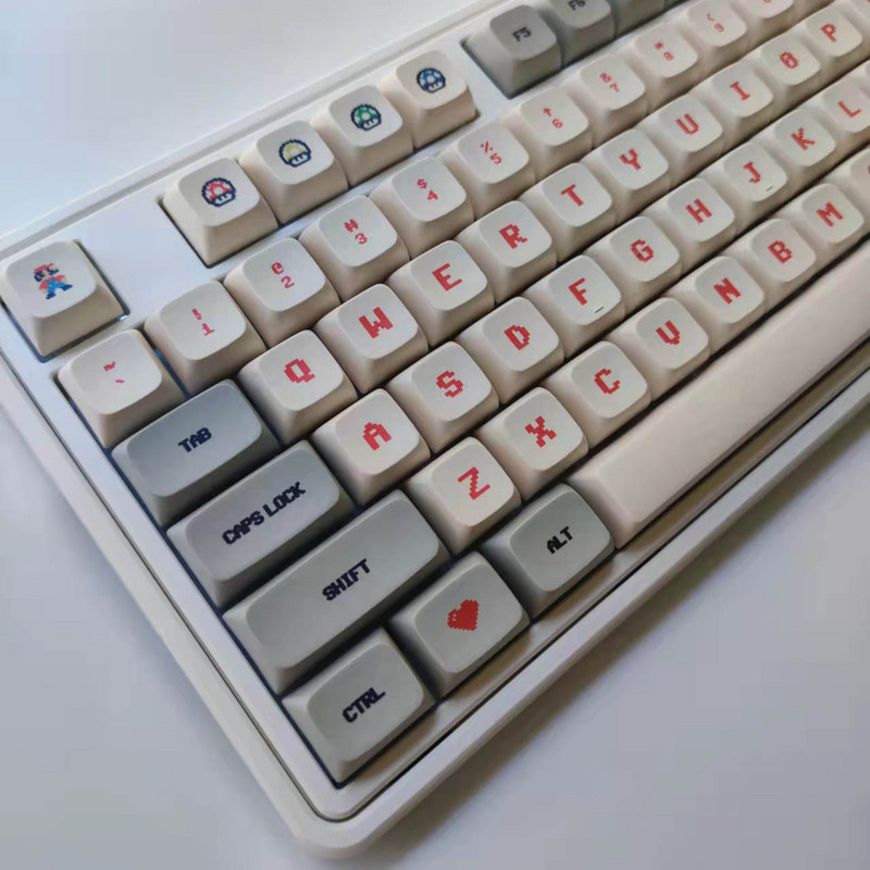 130 billentyűs XDA billentyűsapkák mechanikus játékbillentyűzethez, retro gameboy stílusú PBT billentyűsapkához, festékszublimációs rajzfilmes billentyűsapkákhoz egyedi GK61