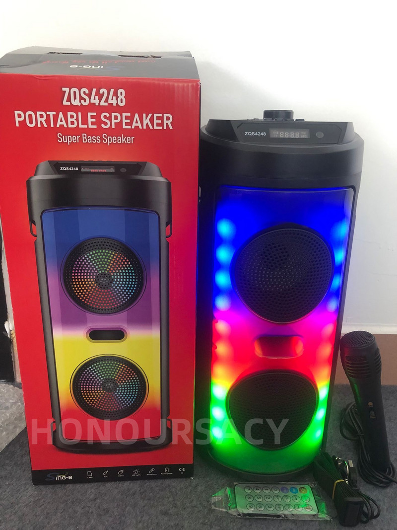 Lauko didelio garsumo nuotolinio valdymo pultas „Bluetooth“ garsiakalbių dėžutė, dviguba 4 colių tarimo kortelė FM radijo LED šviesos vakarėlio dėžutė