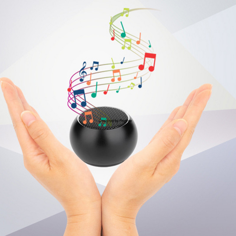 Prijenosni mali čelični teški subwoofer Vanjski mini Bluetooth mali zvučnik Jasni i glasni visoki tonovi, jasni srednji tonovi, nadirući bas