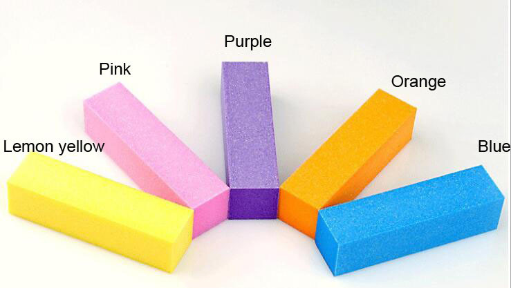 10 db / tétel Nail Shiner Buffer Buffing Block Csiszolóreszelő 4 oldalas, 5 színben 240 szemcseméretű köröm/manikűr csiszoló csiszolóblokk, LO11