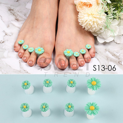 8PCS. Daisy Gem Nail Art Separatori za prste Silikonski separatori za stopala za prste Gel lak pribor za salone Pedikura Alat za manikuru SWS13