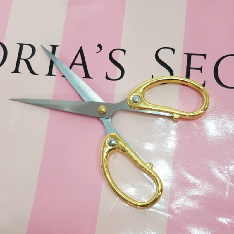 1db Retro Scissors Professzionális köröm lábujj kérges trimmer kézimunka hímző rozsdamentes acél szabó olló manikűr eszköz