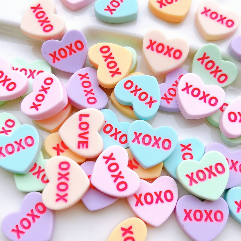 14db Sweet Heart körömdísz varatok vegyes színű gyanta betű barack szív ékszerek barkácsolás lapos hátú manikűr dekorációk