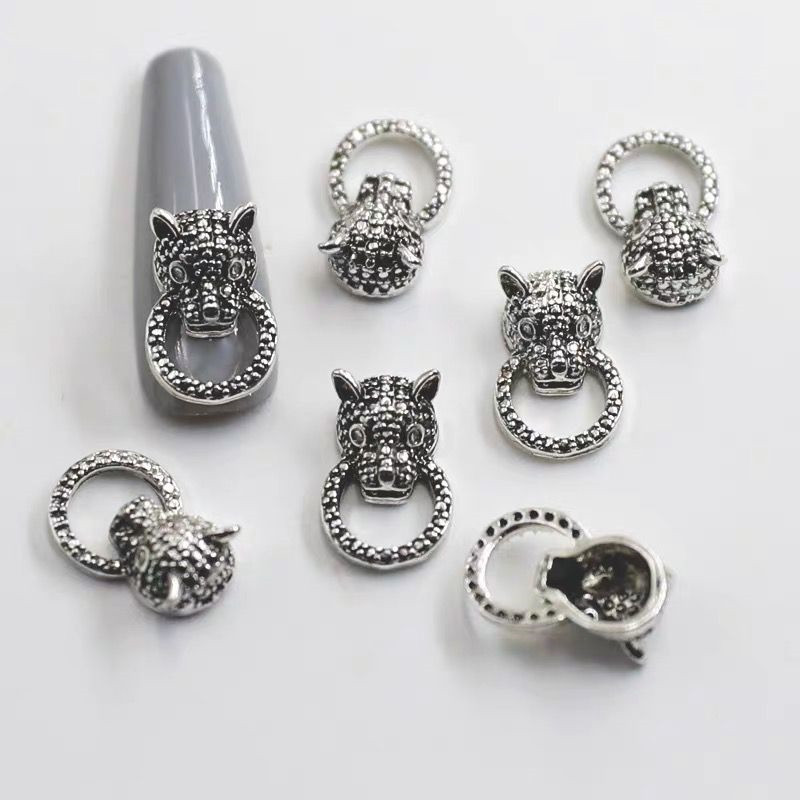 10PC Lion Head Nail Art Charms 3D Metalni Lion Nocker Nail Retro Legure Nakit Dekoracije Manikura