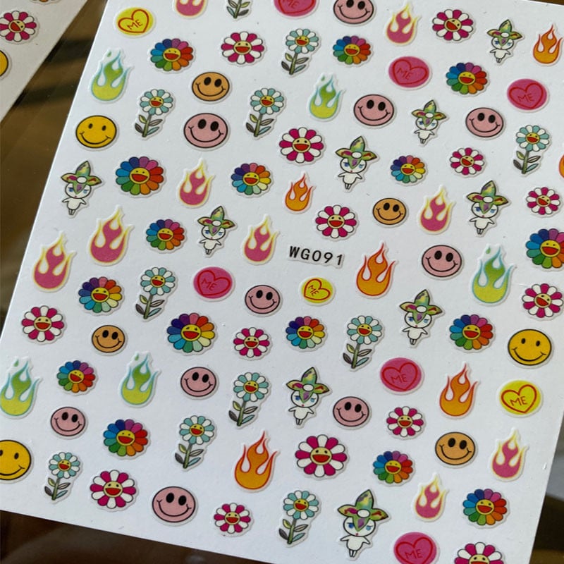Kawaii Napvirágok Mosolygós Arc Köröm Art Matricák Öntapadós Csúszkák Manikűr Dekoráció