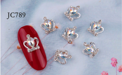 10db/tétel 3D Nail Art ékszer ezüst és arany korona formájú köröm ékszer Fénylő kristály strassz köröm ékszer kiegészítők ML723#