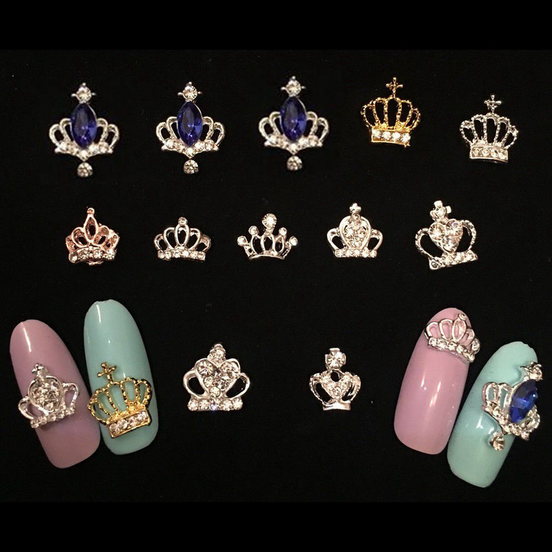 10db/tétel 3D Nail Art ékszer ezüst és arany korona formájú köröm ékszer Fénylő kristály strassz köröm ékszer kiegészítők ML723#