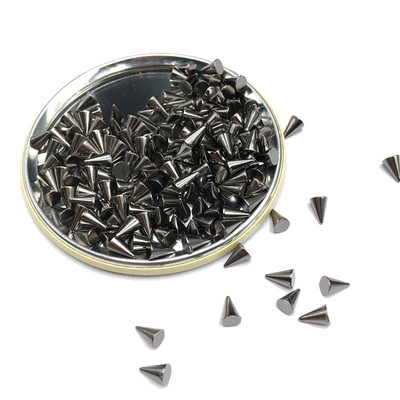100db 3*3 mm-es nyíl szegecs dekoráció Nail Art Punk Spikes Stud Nail Art Tip Dekorációs szegecs fémes DIY Nail Art díszek