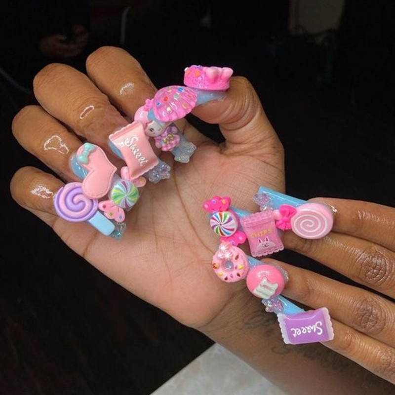 Kawaii 20db Nail Charms Kawaii Pink Cartoon Donut Ice Cream Bear/Candy/Nallipop kevert gyanta akril barkácsolás körömdíszítéshez