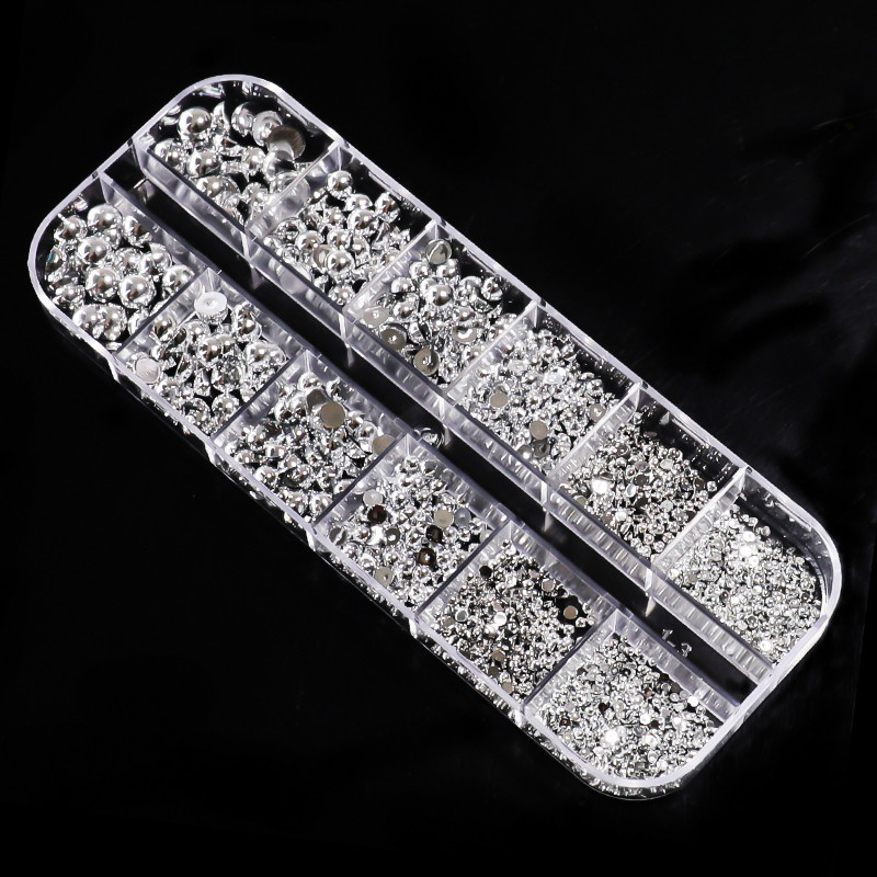 12 mrežastih privjesaka Biserni ukrasi za nokte Flatback Bijelo ružičasto srebrne perle Lopta 3D nakit za nokte Kristalni dijamant DIY manikura