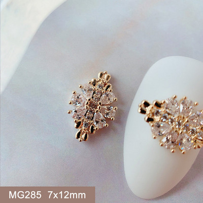 10 komada Love Flower Leptir mašna Legura Nail Art Cirkon Pearl Crystal Metal Manikura Nokti Accesorios Supplies Decorations Charms