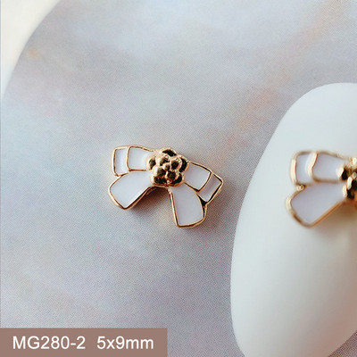 10 komada Love Flower Leptir mašna Legura Nail Art Cirkon Pearl Crystal Metal Manikura Nokti Accesorios Supplies Decorations Charms