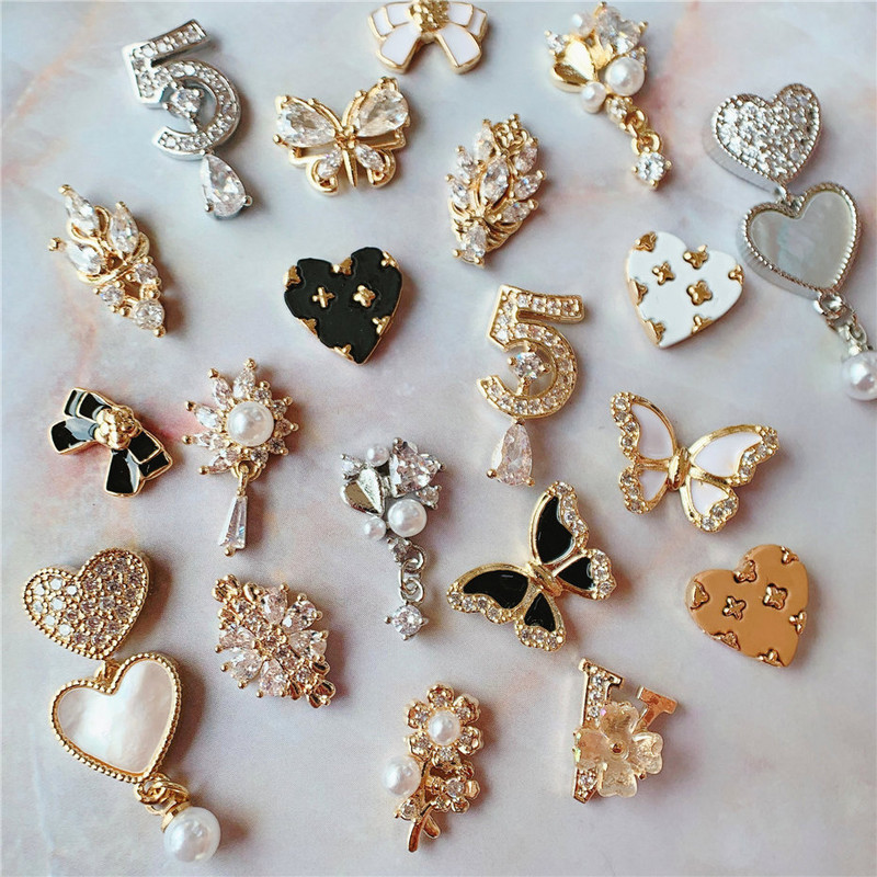 10 komada Love Flower Leptir mašna Legura Nail Art Cirkon Pearl Crystal Metal Manikura Nokti Accesorios Supplies Decorations Charms