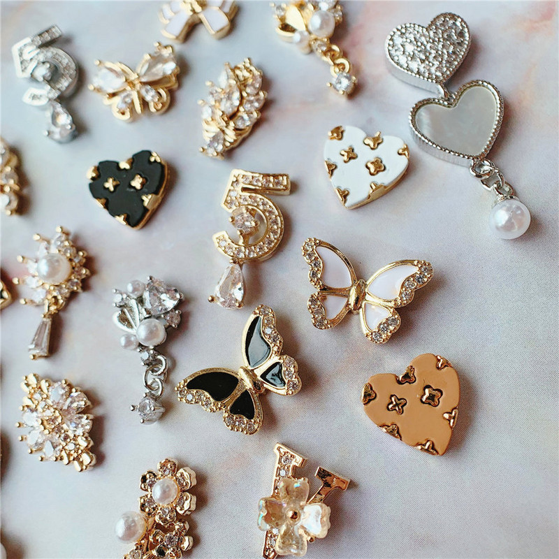 10 komada Love Flower Leptir mašna Legura Nail Art Cirkon Pearl Crystal Metal Manikura Nokti Accesorios Supplies Decorations Charms