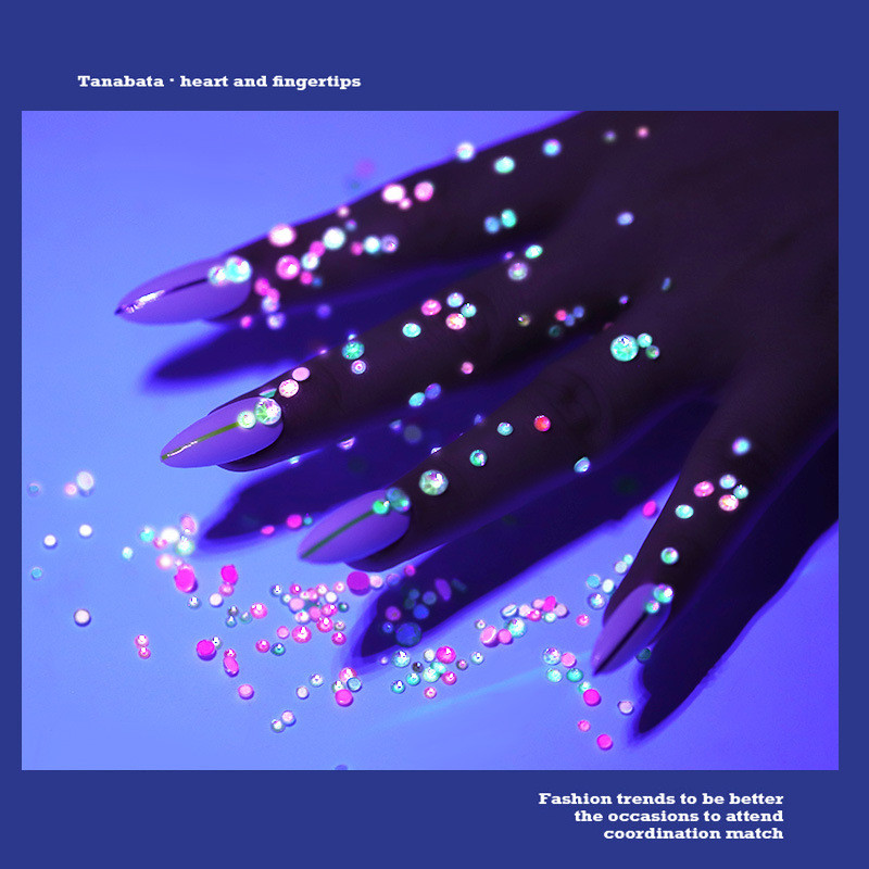 1 pachet Cristal Luminos Dimensiuni Mixte SS6-SS20 Decoratiuni cu Strasuri pentru Nail Art Bijuterii cu Diamante Sclipici 3D Strălucire În Întuneric 8 Culori