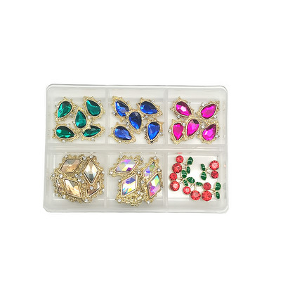 1 kutija Nail Art Rhinestones Kristalno staklo Drago kamenje 3D legura Srce Nail Decoration Mix Charms Nail Diamonds DIY za pribor za nokte