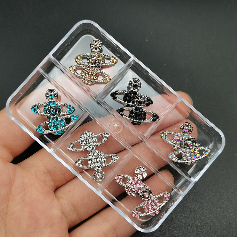 1 kutija Nail Art Rhinestones Kristalno staklo Drago kamenje 3D legura Srce Nail Decoration Mix Charms Nail Diamonds DIY za pribor za nokte