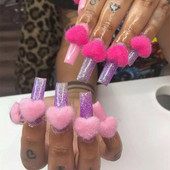 5gab Heart Pom Pom 3D nagu piekariņi 2021 Summer New Magnetic Nail Pom komplekts Accent Nail Magnetic Pom Puffy Pom Charms Nail Art
