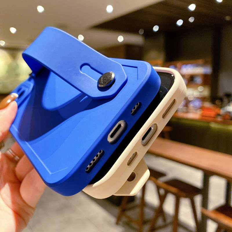 Каишка за китка Лента за ръка Мек силиконов калъф за iphone 14 13 12 11 Pro XS Max XR X 8 7 Plus SE 2020 Coque Защитен капак на камерата