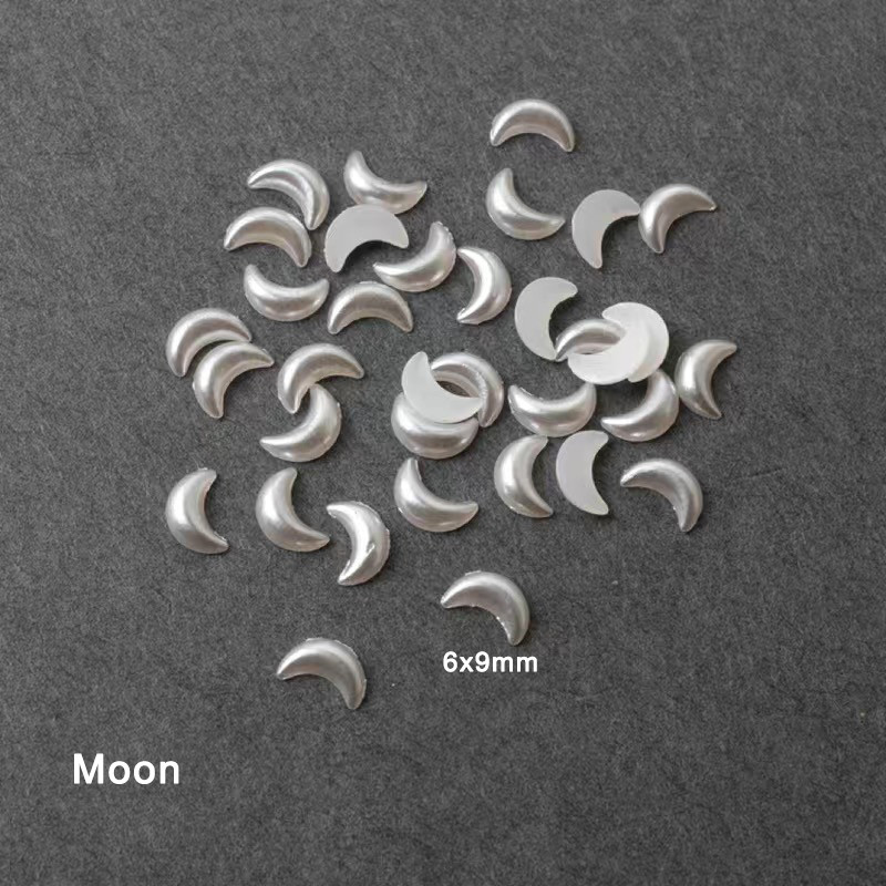 Resin Heart Moon körömdíszítés lapos hátú gyöngyházfényű fehér vegyes méretű 3D manikűr kiegészítők 100/200db